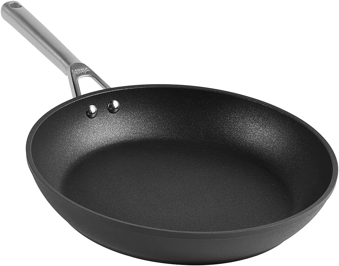 Ninja ZEROSTICK Premium 5-Piece Pan Set, Long Lasting Non-Stick, 3x Saucepans with Glass Lids, 1x Milk Pan, 1x Frying Pan, Hard Anodised Aluminium, Induction Compatible, Grey C35000UK