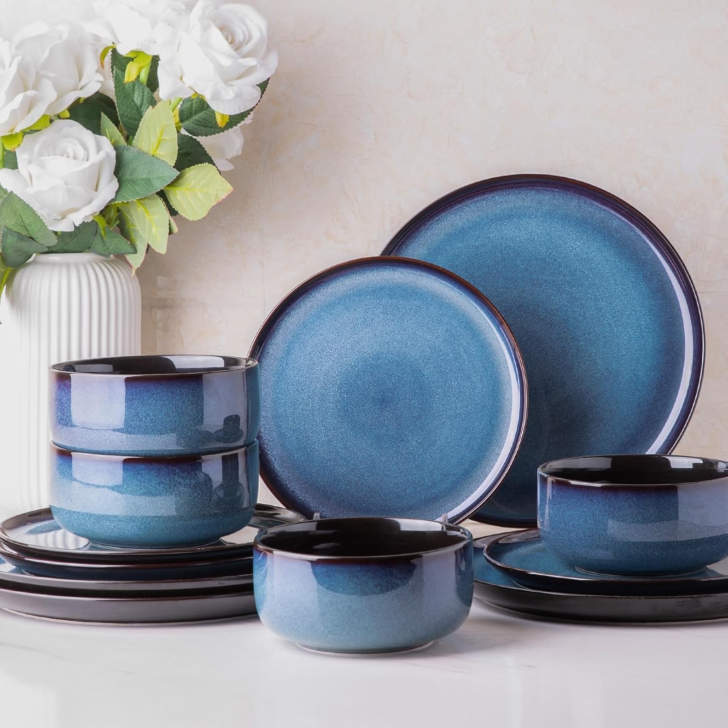 LeRatio Dinner Set for 6, 18 Piece Stoneware Plates and Bowls Set, Chip & Scratch Resistant Reactive Glazed Dinnerware Set, Dishwasher & Microwave Safe Crockery Set (Cappuccino, Service for 6)