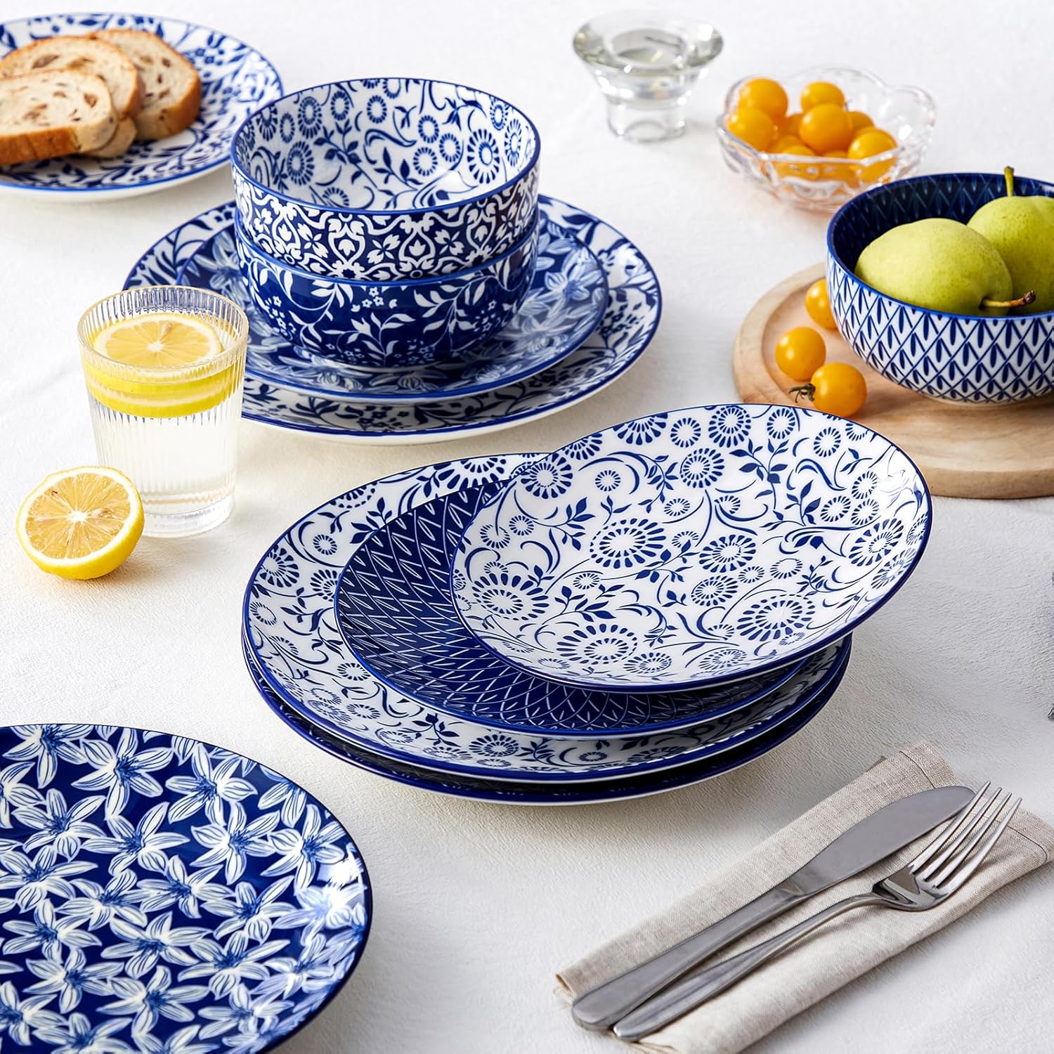 vancasso Selene Dinner Set for 4, 12 Pieces Porcelain Vintage Blue Plates and Bowls Set Kitchen Dinnerware Sets Crockery Set, Mircowave and Dishwasher Safe Dishes Set