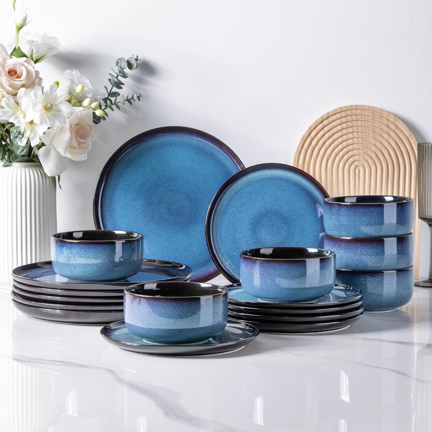 LeRatio Dinner Set for 6, 18 Piece Stoneware Plates and Bowls Set, Chip & Scratch Resistant Reactive Glazed Dinnerware Set, Dishwasher & Microwave Safe Crockery Set (Cappuccino, Service for 6)