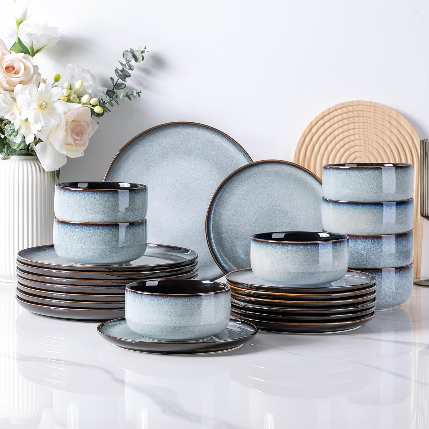 LeRatio Dinner Set for 6, 18 Piece Stoneware Plates and Bowls Set, Chip & Scratch Resistant Reactive Glazed Dinnerware Set, Dishwasher & Microwave Safe Crockery Set (Cappuccino, Service for 6)